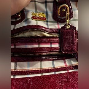 2009 Coach purse